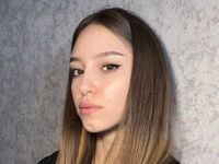 cam girl playing with sextoy LibertyTimar