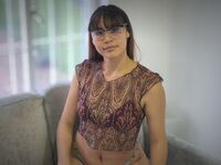 shaved pussy webcam LilyCora