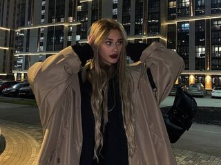 camgirl masturbating with sextoy LizaKitchin