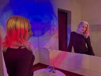 cam girl playing with sextoy LucilleWiste