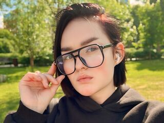 fingering camwhore MarryLuginbill