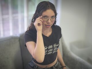 girl topless MelissaSkye