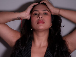 hot camhooker MoonIvanna