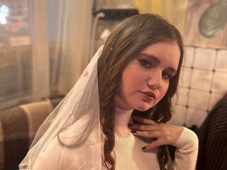 beautiful webcamgirl NylaMondor