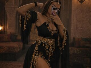 naked cam live PerlaZoey