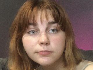 naked girl with webcam masturbating with dildo ReneShif