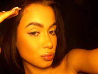 nude camgirl pic RuthieMichieli