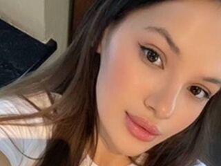 nude camgirl pic SantinaHeckle