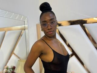 naughty cam girl fingering pussy SelenaRoas