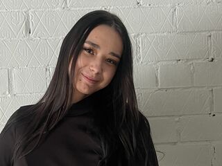 naked camgirl masturbating with vibrator SenaidaHakes