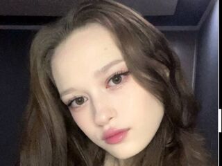 sexy webcamgirl ShariCasbeer