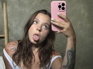 free webcam video TomikaLuczki