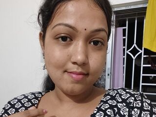 hot cam TrishaSaha