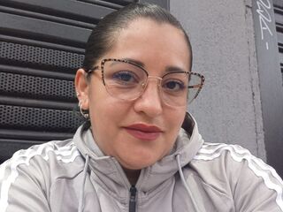 camgirl spreading pussy VenusSuany